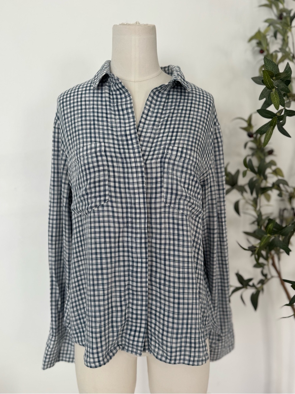 Cloth & Stone Blue Plaid Button Down Shirt Medium Soft Rayon Tie Back Top